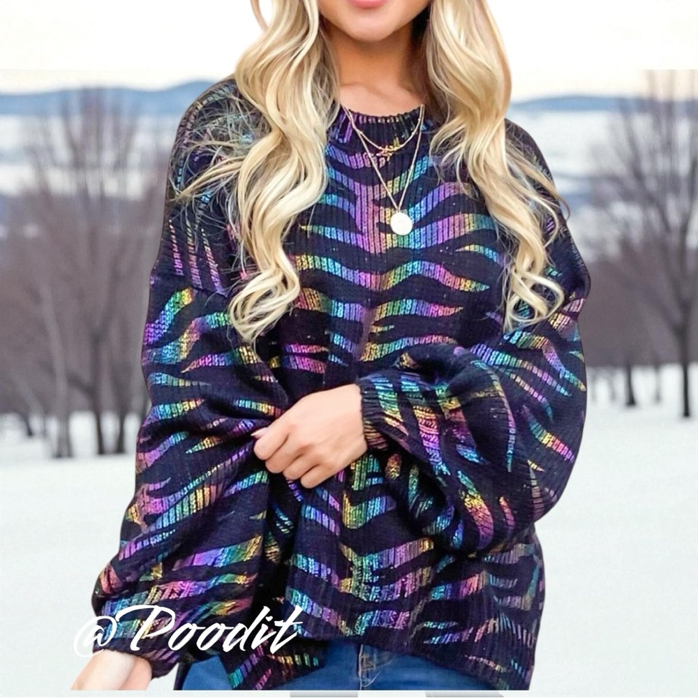 AND THE WHY oversized metallic paint accent sweater
S/M, M/L combo size - Picture 3 of 12